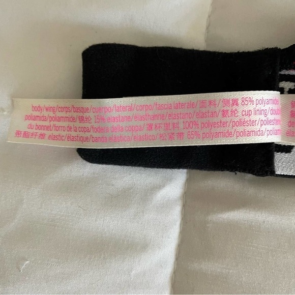 VICTORIA’S Secret PINK Red Wear Everywhere Lightly Lined Wireless Bra Size 34D - Picture 10 of 10